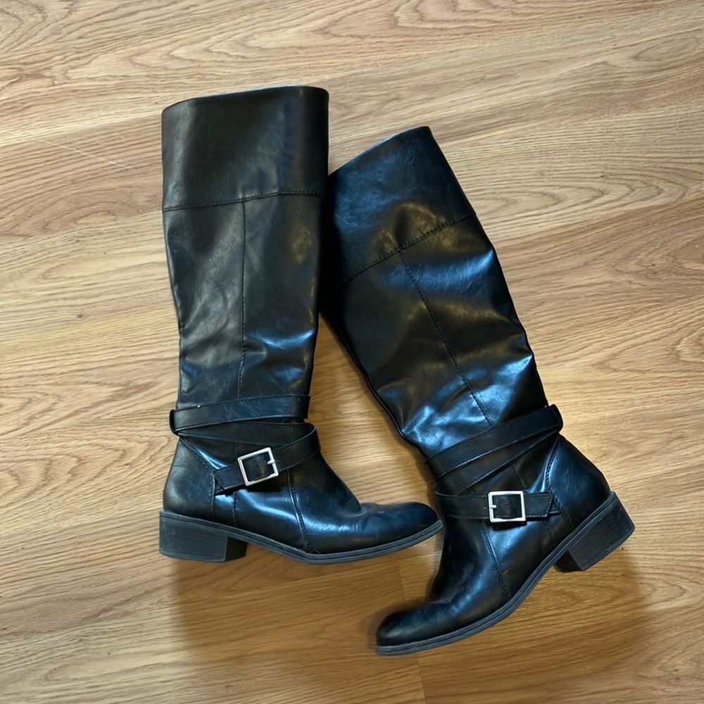 Arizona Women’s Black Knee High Boots, Size 8.5